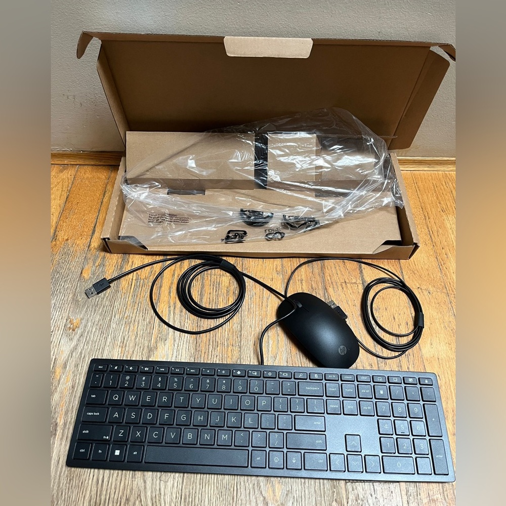 HP 310 Black Wired Keyboard and Mouse Combo USB Open Box